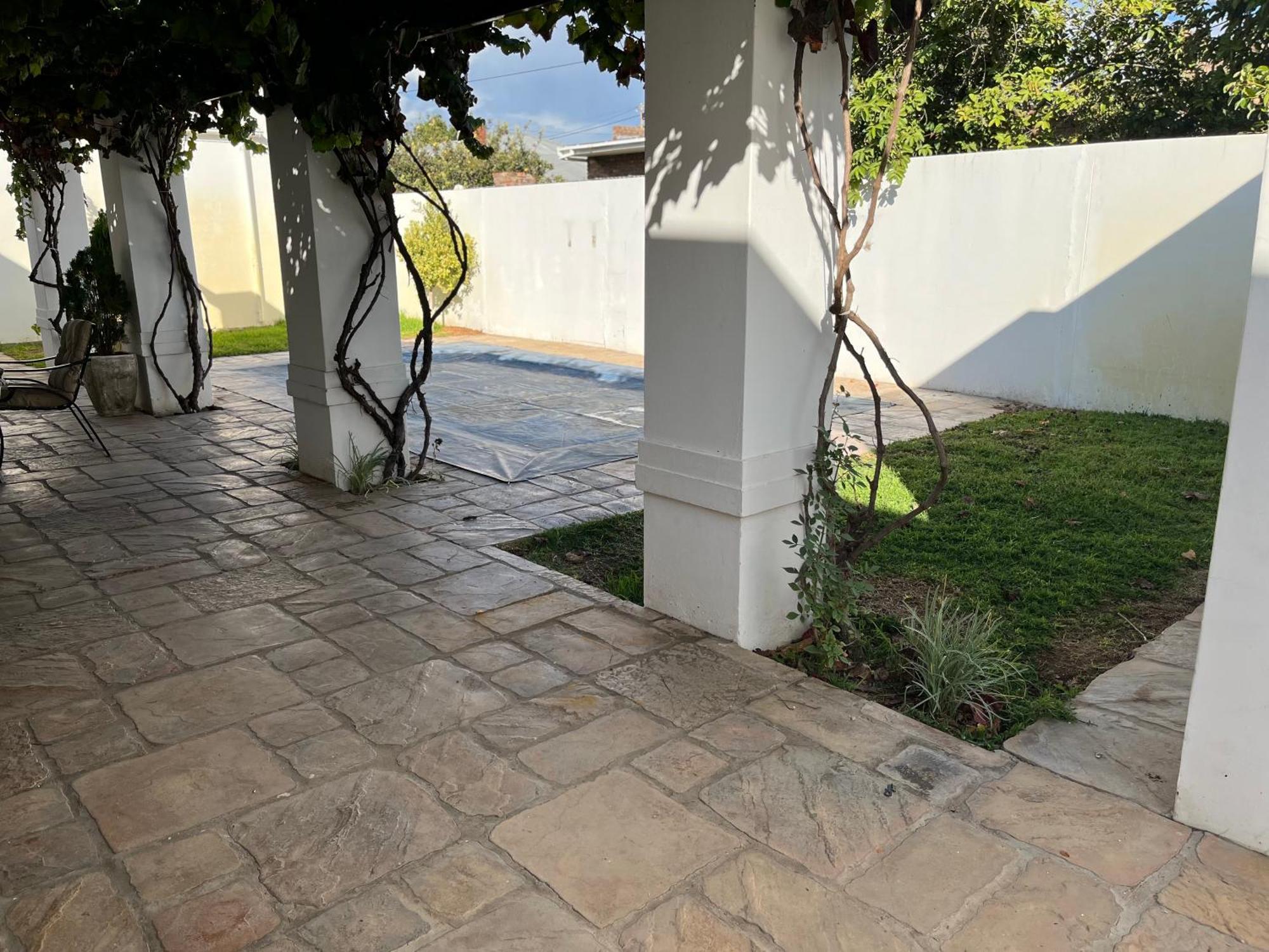 Toni'S Cottage Graaff Reinet Exterior photo