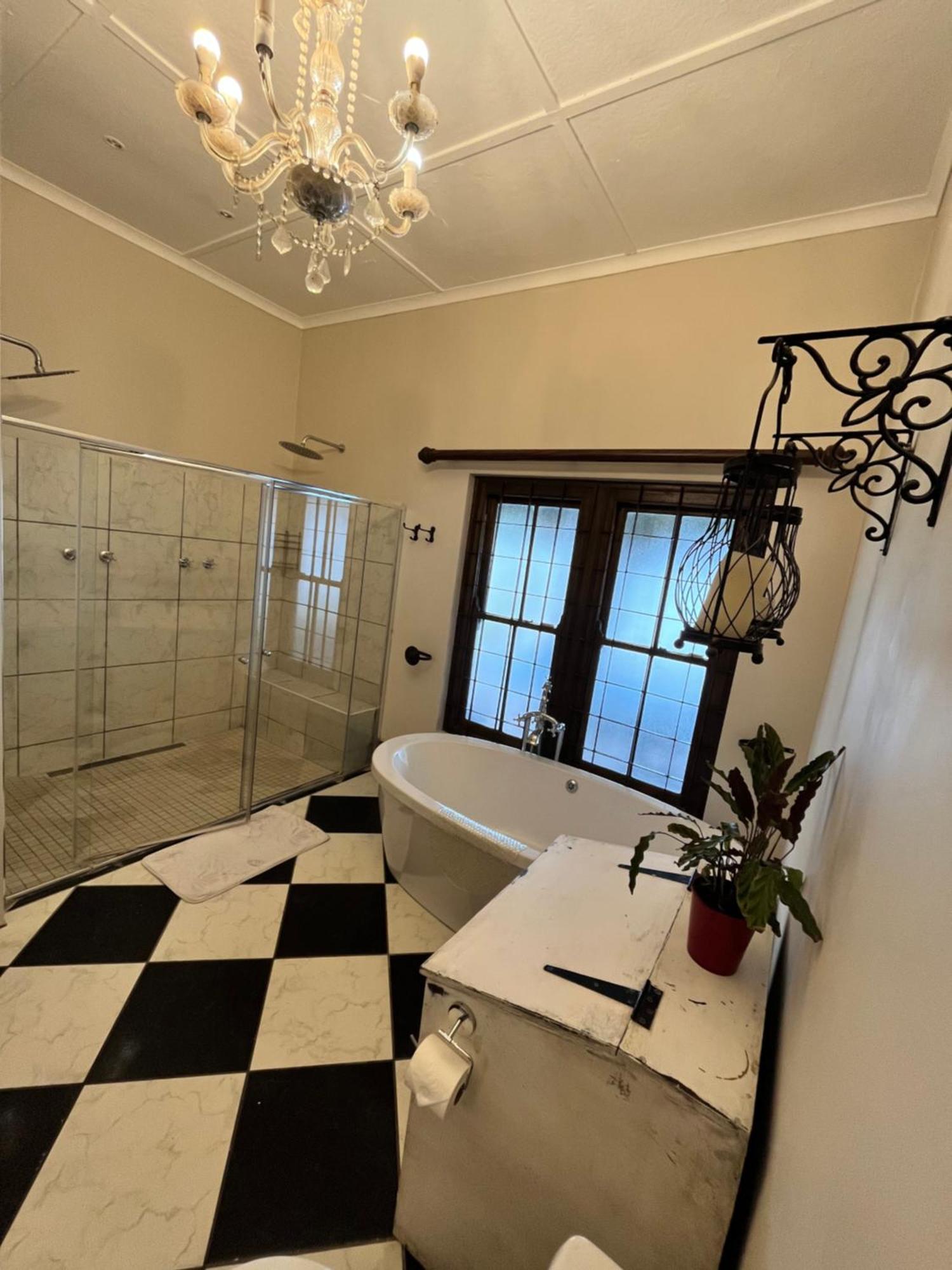 Toni'S Cottage Graaff Reinet Exterior photo